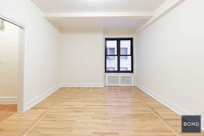 Building Photo - 166 Second Avenue