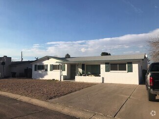 Building Photo - 806 W Stirrup Dr