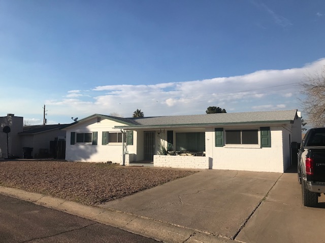 Foto principal - 806 W Stirrup Dr