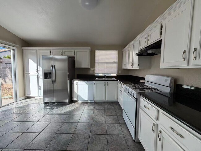 Foto del edificio - Sweet and warm one story single family house