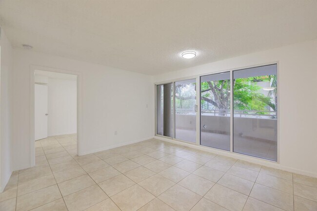 Foto del edificio - 2100 Brickell Ave