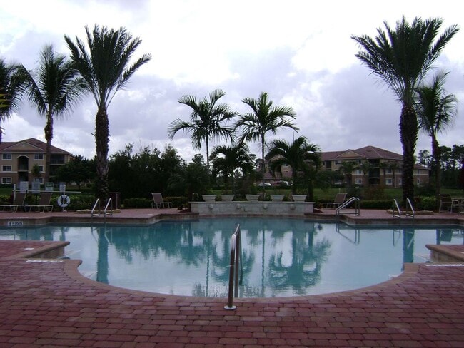 Building Photo - GORGEOUS 1 BEDROOM WITH WATER VIEWS IN PORTOFINO AT JENSEN BEACH