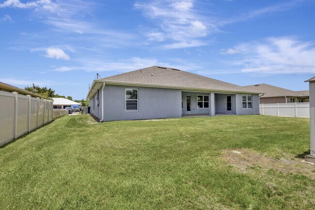 Foto del edificio - 6775 NW Abigail Ave
