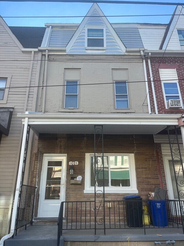 Foto principal - 3205 Ward St