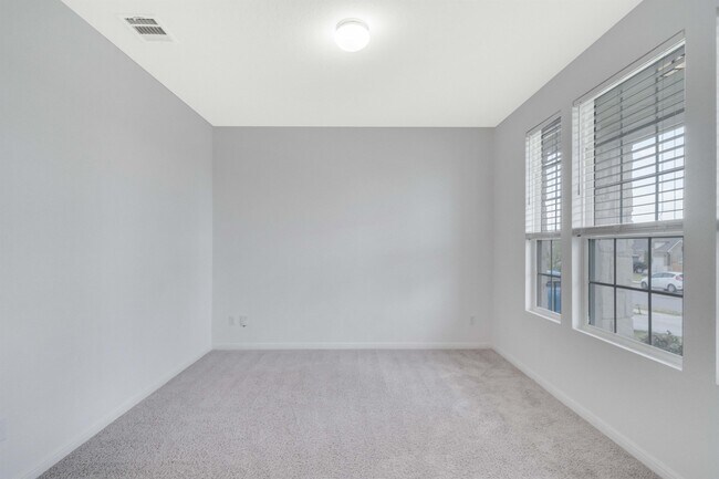 Building Photo - 17629 Shafer Dr