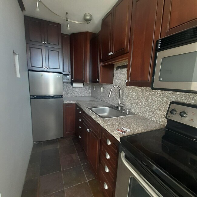 Foto del edificio - 280 Island Ave