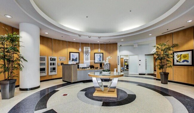 Foto del edificio - 757 N Orleans St