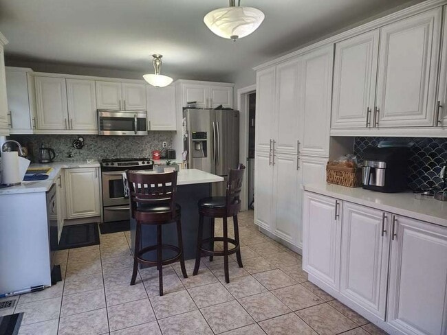 Building Photo - 15 Allness Rd