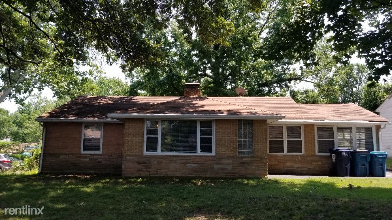 Primary Photo - 3 br, 1 bath House - 8838 May Ave