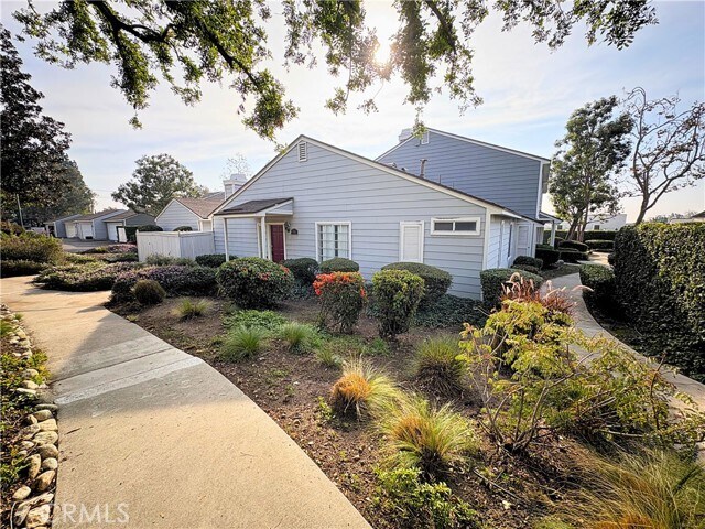 Building Photo - 1683 N Mountain Ave