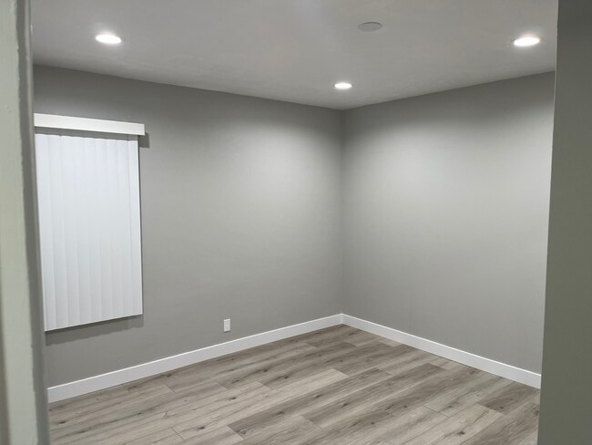 Dormitorio - 412 S Verdugo Rd