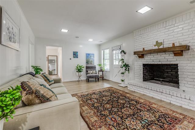 Primary Photo - 13411 Charcoal Ln