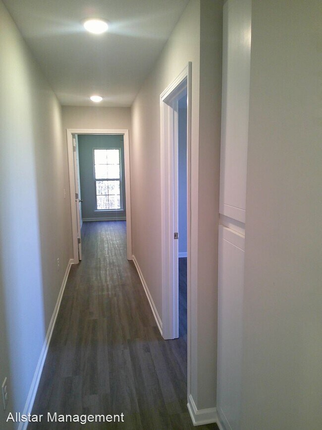 Foto del edificio - 4 br, 2 bath House - 518 Stonebrook Place