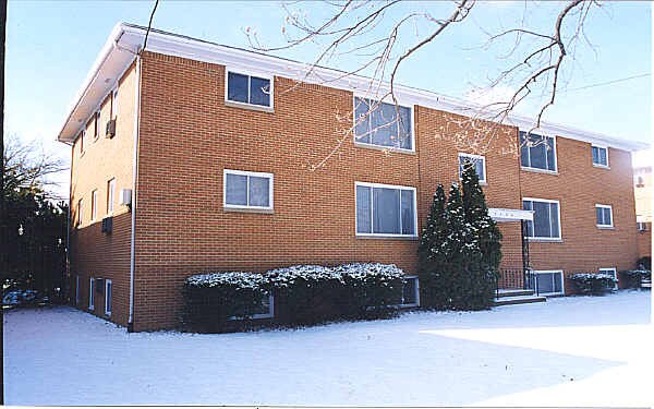 Foto del edificio - 2894 Chamberlain Rd