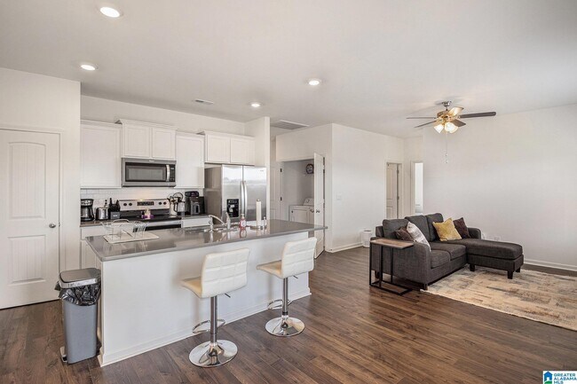 Building Photo - 284 Koslin Lp