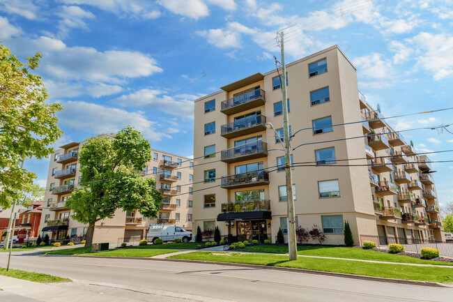 Building Photo - South Grand Apartments