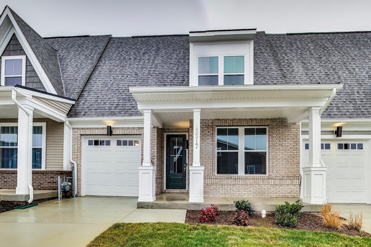 Foto principal - BRAND NEW CONSTRUCTION -- 55+ Living - 4 +...
