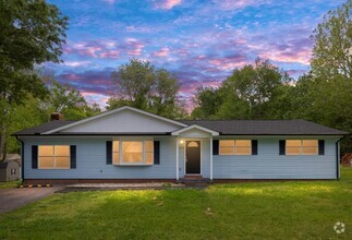 Building Photo - 6819 Woodcock Ln