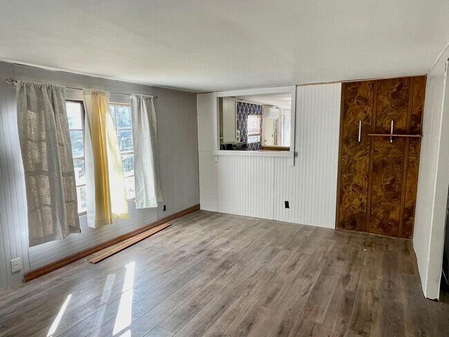 Building Photo - 5407 Two Ninety Nine Dr