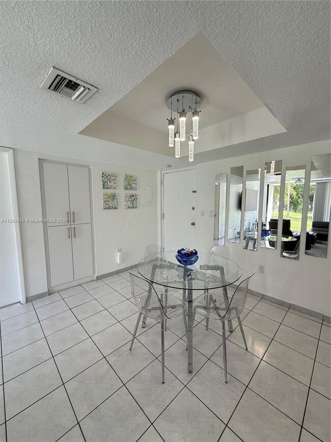 Foto del edificio - 8000 SW 149th Ave