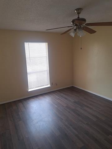 Building Photo - 376 Valley Park Dr