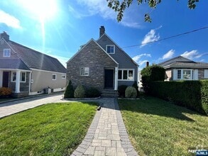 Building Photo - 78 Carlyle Ct