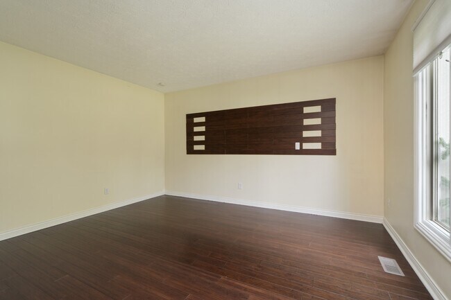 Foto del edificio - 2356 Olde Sawmill Blvd