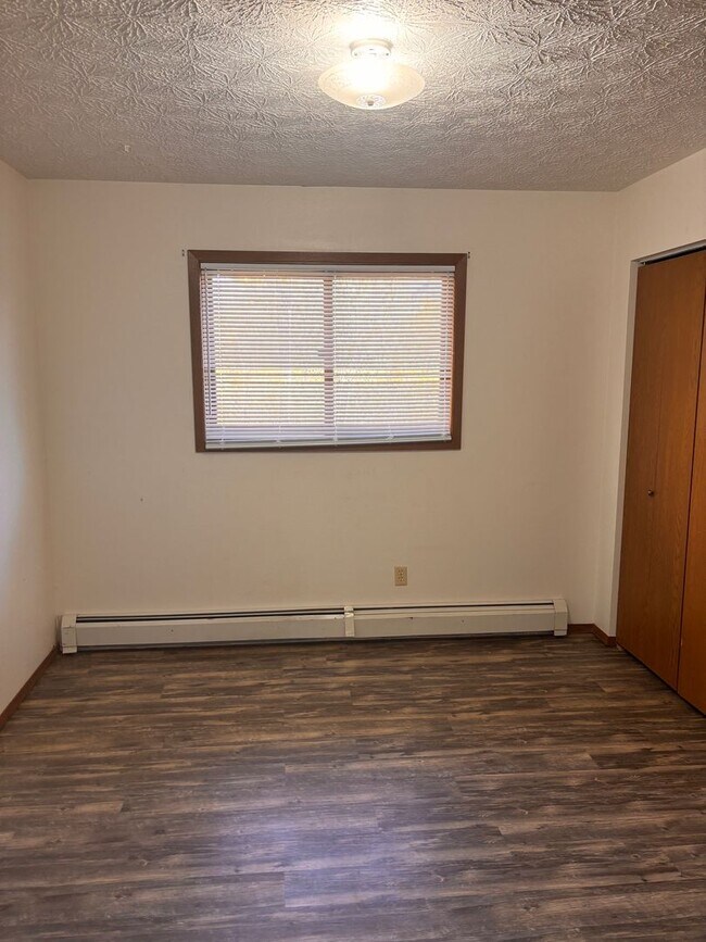 Foto del edificio - Wonderful 2 Bedroom Condo With In-Unit Was...