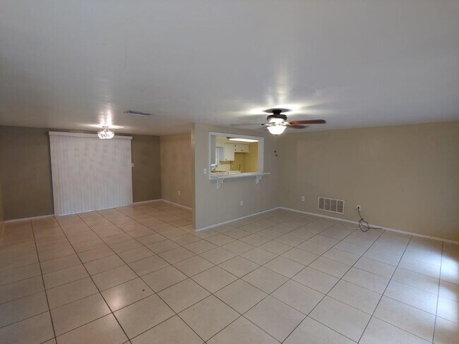 Building Photo - 2/2/1 1320 Sq. Ft. with INDOOR LAUNDRY, UPDATED BATHROOMS & a HUGE kitchen...