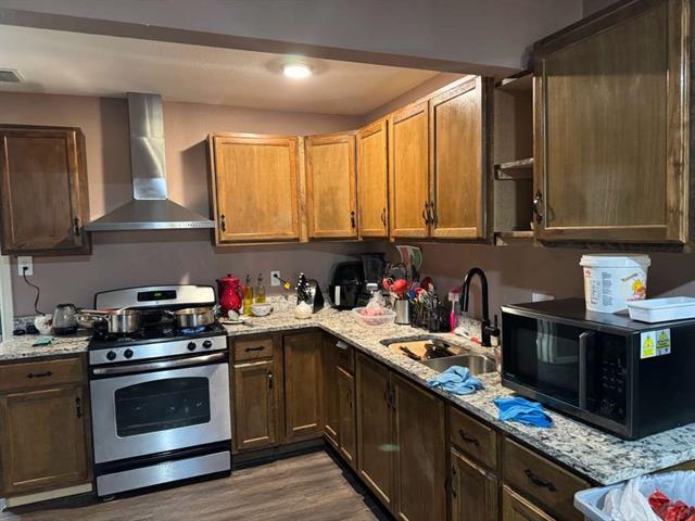 Building Photo - 8435 Campanella Dr