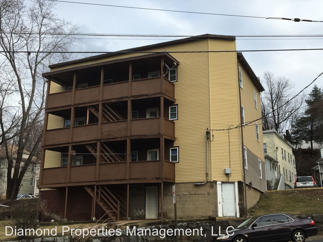 5 N Spring St, Ansonia, CT 06401 Condo for Rent in Ansonia, CT