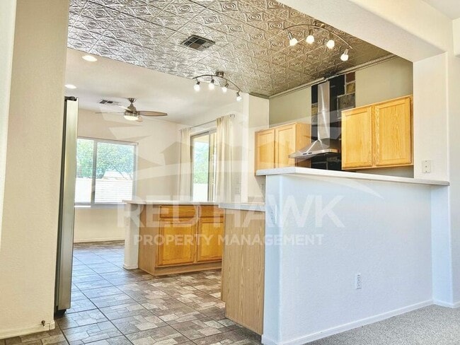 Foto del edificio - 852 E Runaway Bay Pl