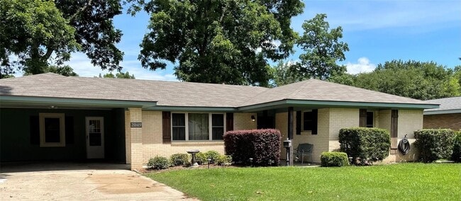 Building Photo - 2049 Horton Ave
