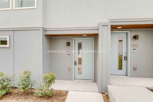 Building Photo - 1515 S Akard St