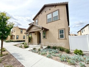 Building Photo - 40617 Birchfield Dr