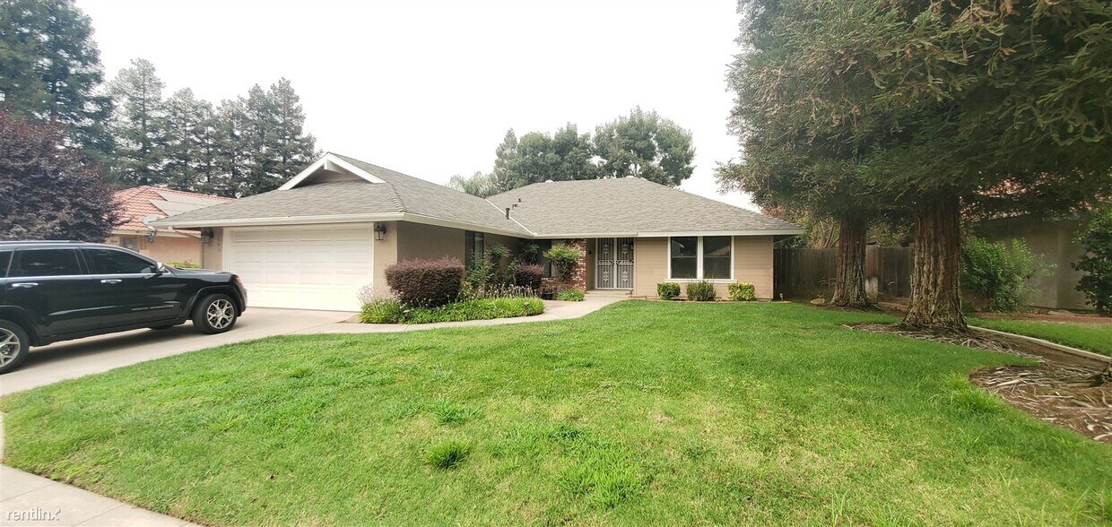 Primary Photo - 4 br, 2 bath House - 2445 Mitchell Avenue
