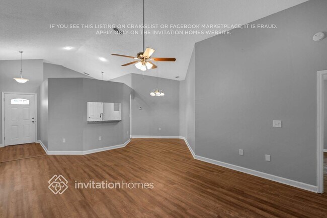 Foto del edificio - 2058 Sarah Louise Dr