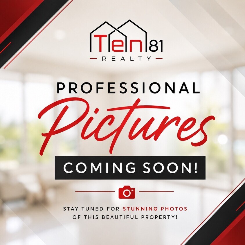 Building Photo - 6610 Chantalle Dr