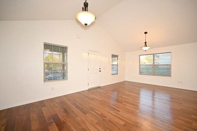 Foto del edificio - Cute 3-bedroom, 2 bath home with 1 car gar...