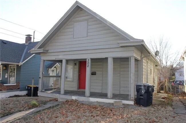 Foto del edificio - 302 N Oakley Ave