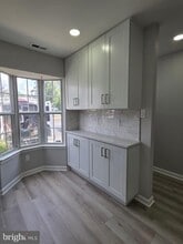 Building Photo - 8531 Southlawn Ct