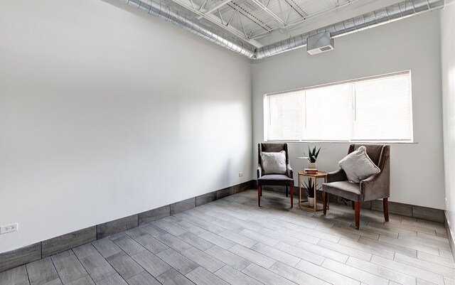 Foto del edificio - 460 Coventry Ln
