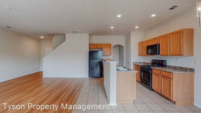Foto del edificio - 3 br, 2.5 bath House - 2308 Academic Pl SE