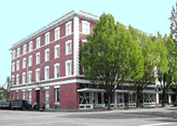 Foto del edificio - Julian Hotel