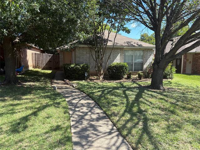 Foto principal - 318 Bryant Ln