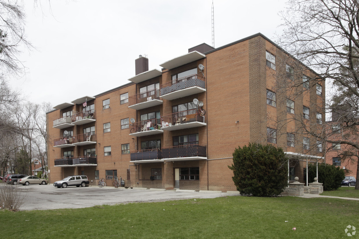 Primary Photo - 296 Finch Ave W