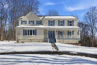 Building Photo - 35298 Scotland Heights Rd