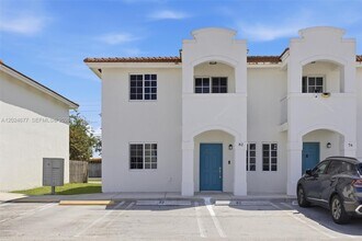 Building Photo - 82 SW 3rd Ct