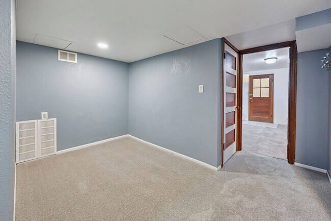 Foto del edificio - 1318 E Willamette Ave