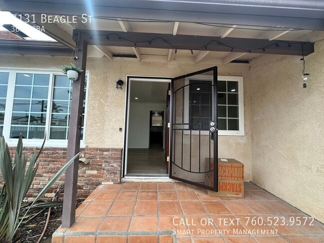 Foto del edificio - 7131 Beagle St